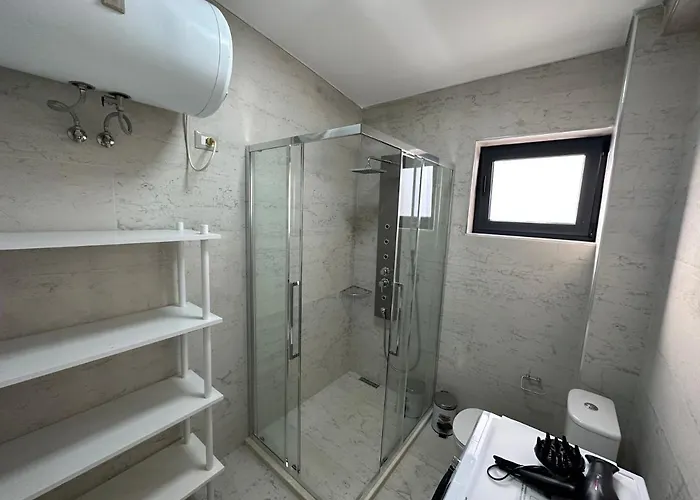 Skyline Panoramic Apartment