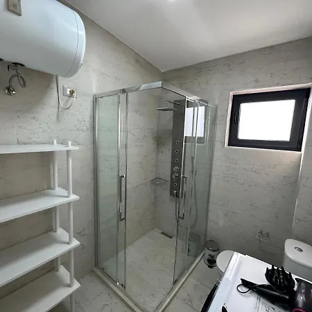 Skyline Panoramic Lägenhet